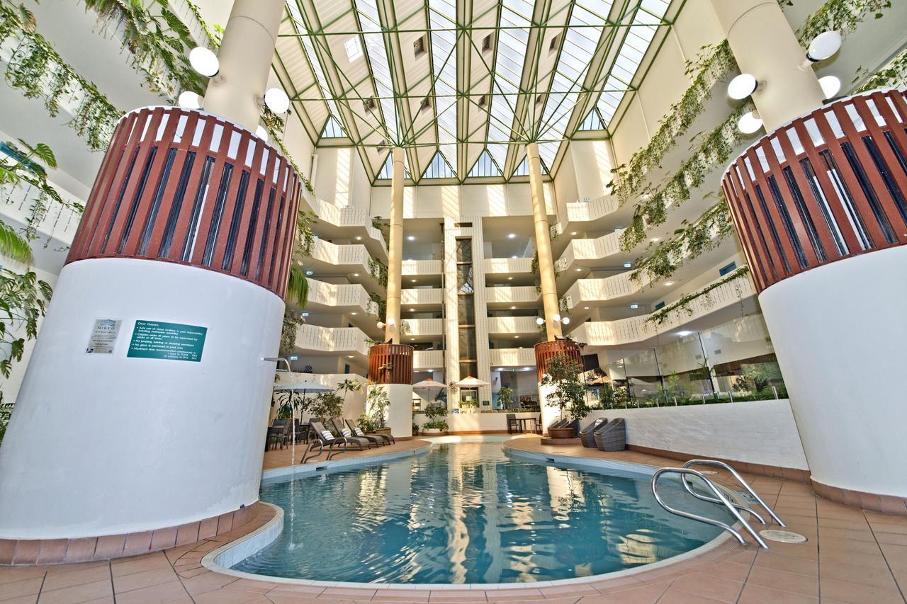 Atrium Hotel Мандура Екстер'єр фото